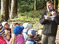 100 0265 : Hausen, Kindergarten, Waldtag